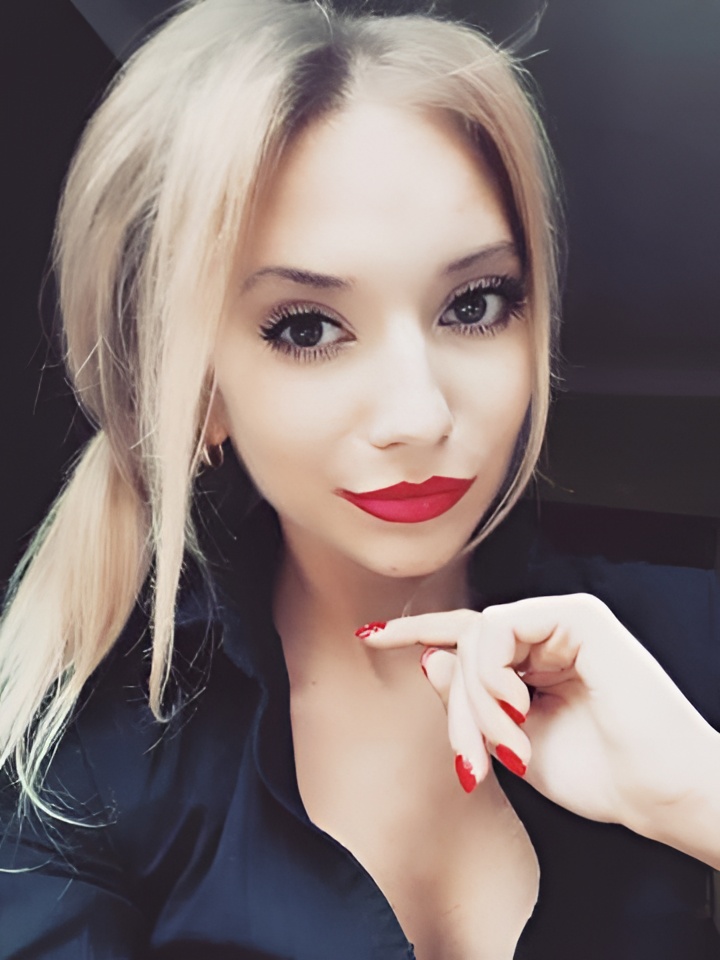 Лиза привлекальеная девушка из Кораблино цена от 2500 руб