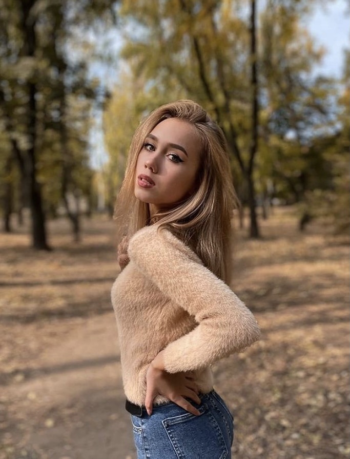 Индивидуалка 🎥 Вивьен, доступна для личного знакомства от 3500 руб