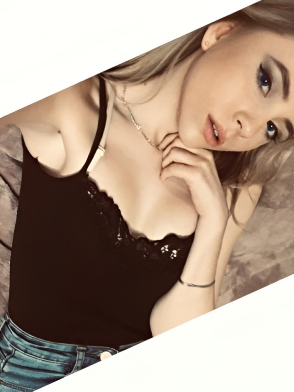 Тереза привлекательная девушка из Кораблино цена от 2500 руб