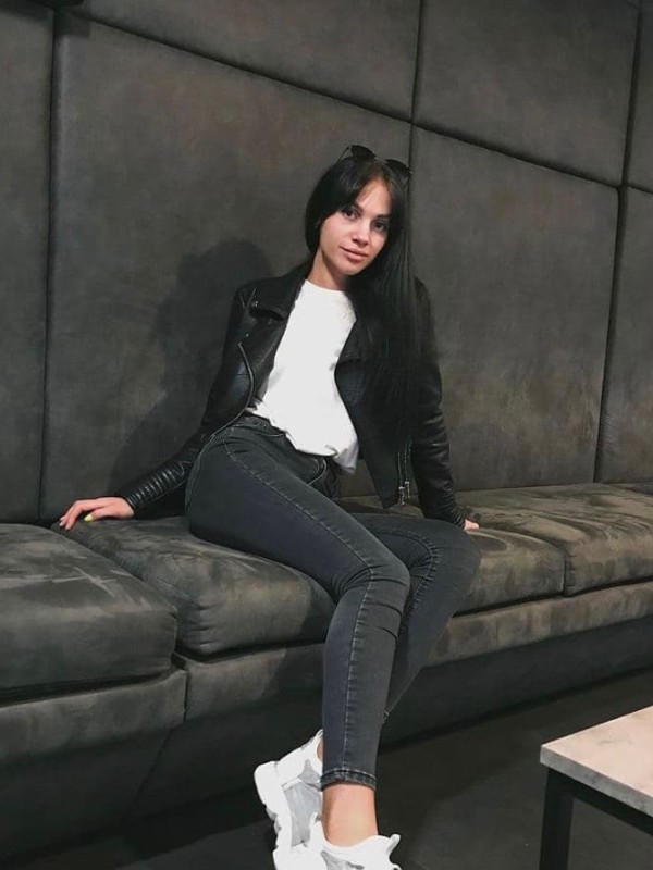 🎥 Света привлекательная девушка из Кораблино цена от 4000 руб